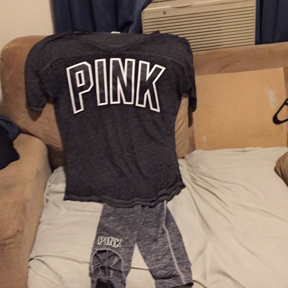 This shirt combines with the leggings, shirt sizeS